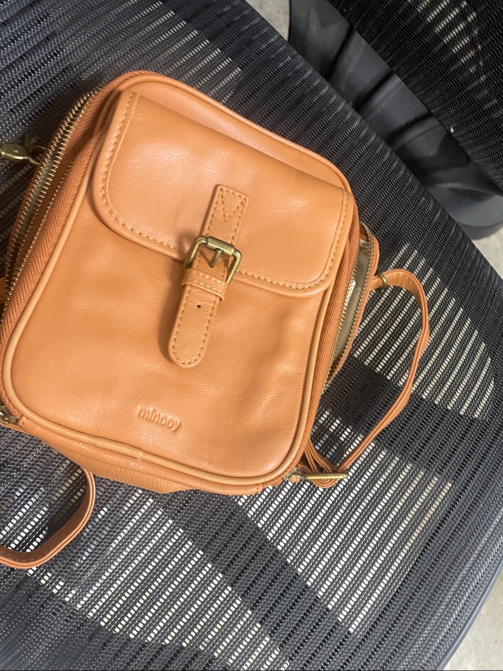 Minooy small crossbody